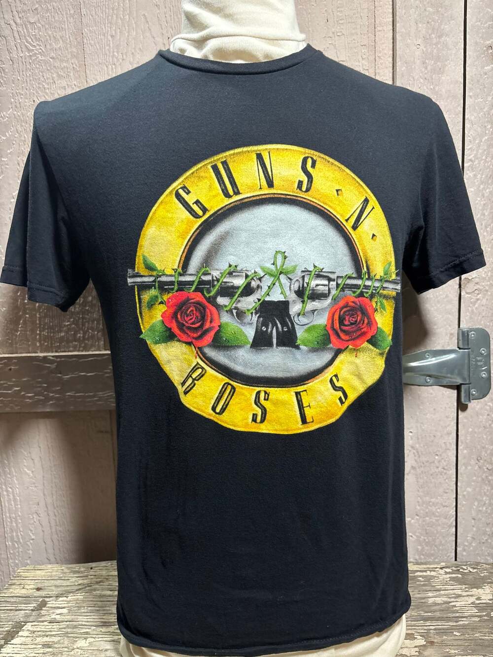 Guns and Roses Black T-Shirt Size Medium Official